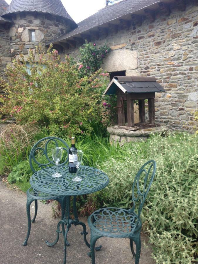 Le Petit Chateau Noyal-Pontivy Екстер'єр фото
